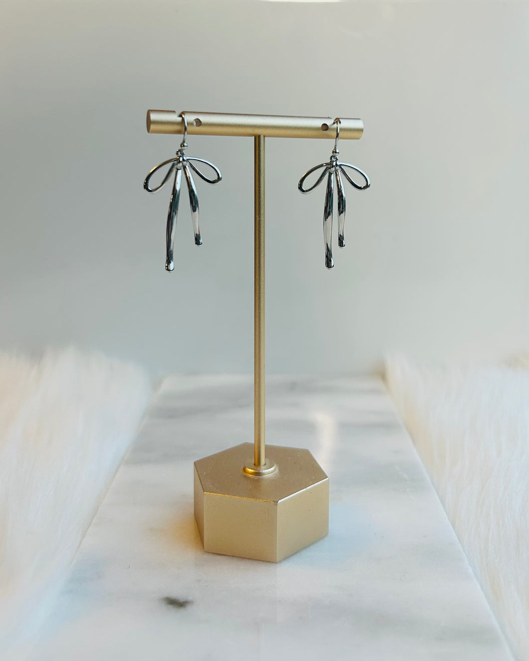 Silver Bows / Hooks