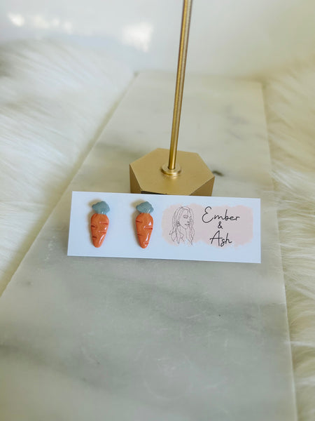 Carrot Studs